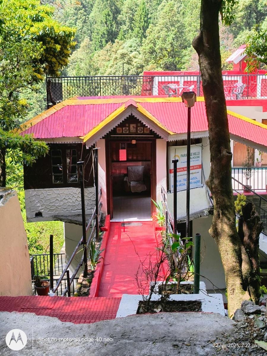 Hotel Paradise hiils dalhousie Hotel in Himachal Pradesh
