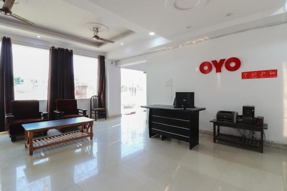 Hotel O Shri Tirupati Hotel in Lucknow