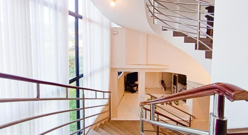 MAHA LIVING Dieng Syariah RedPartner Hotel in Indonesia