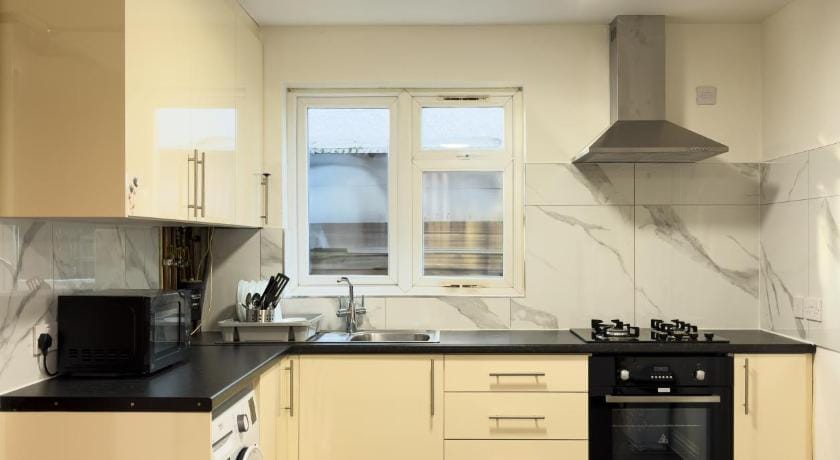 Heathrow Lodge B&B Bed and Breakfast in London Borough of Hounslow