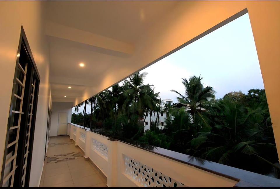Paradise Mystic Tones Hotel in Tamil Nadu