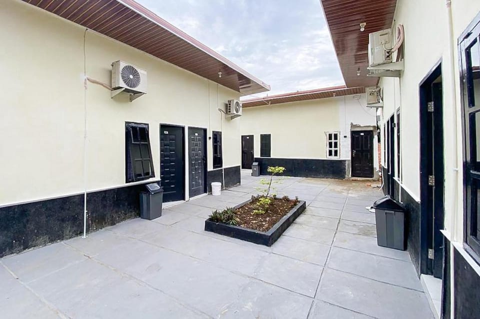 RedDoorz Syariah @ Sadulur Pematang Sulur Jambi Hotel in Indonesia