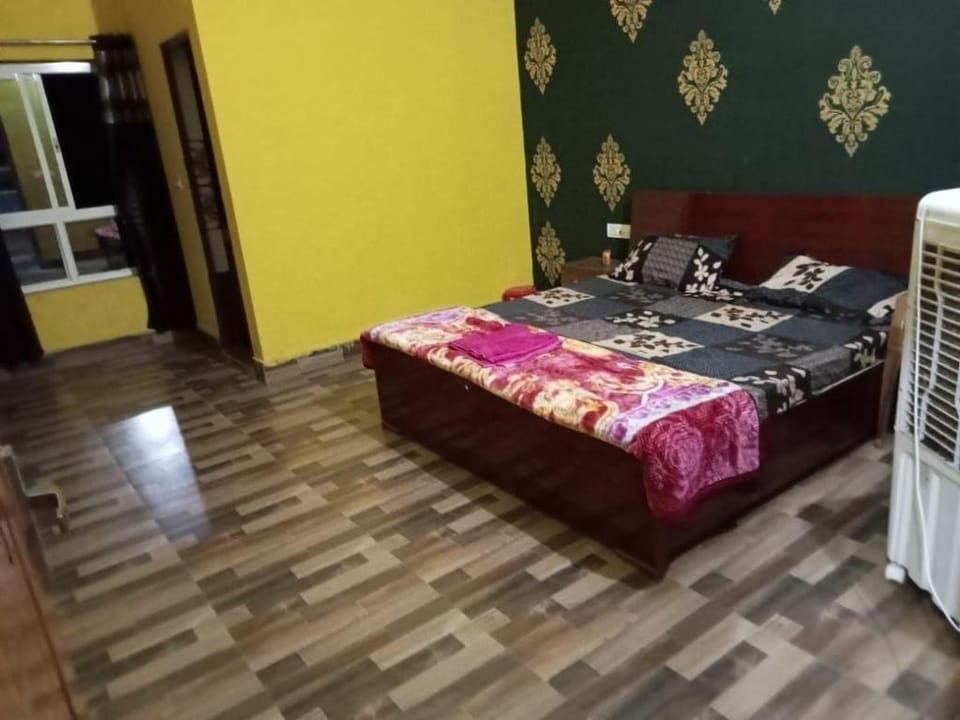 RR PALACE Hotel in Uttar Pradesh