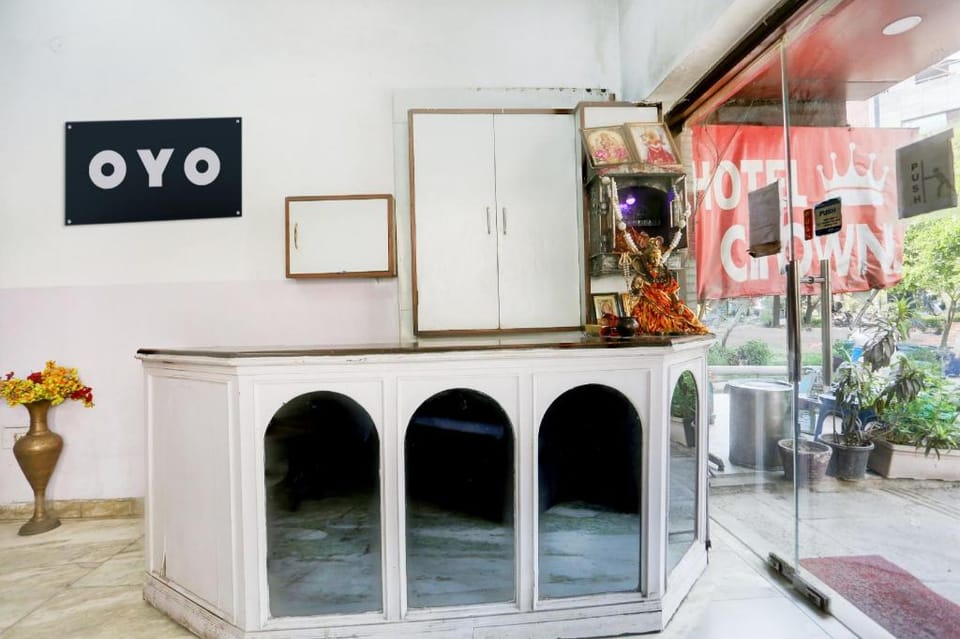 Hotel O Crown deluxe Hotel in New Delhi