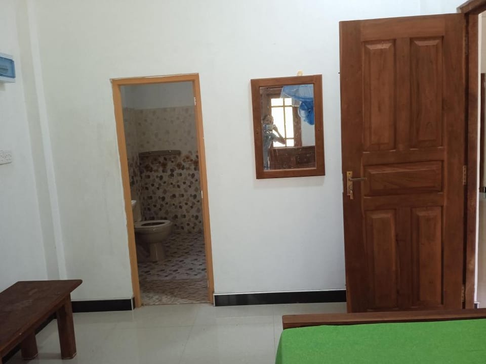 Igloo Hostel Homestay Anuradhapura Hotel in Sri Lanka