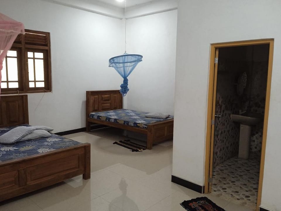 Igloo Hostel Homestay Anuradhapura Hotel in Sri Lanka