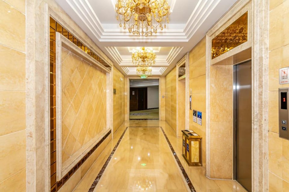 Dongfu Hotel - Guangzhou Huadu Plaza Cultural Tourism City Hotel in Guangzhou