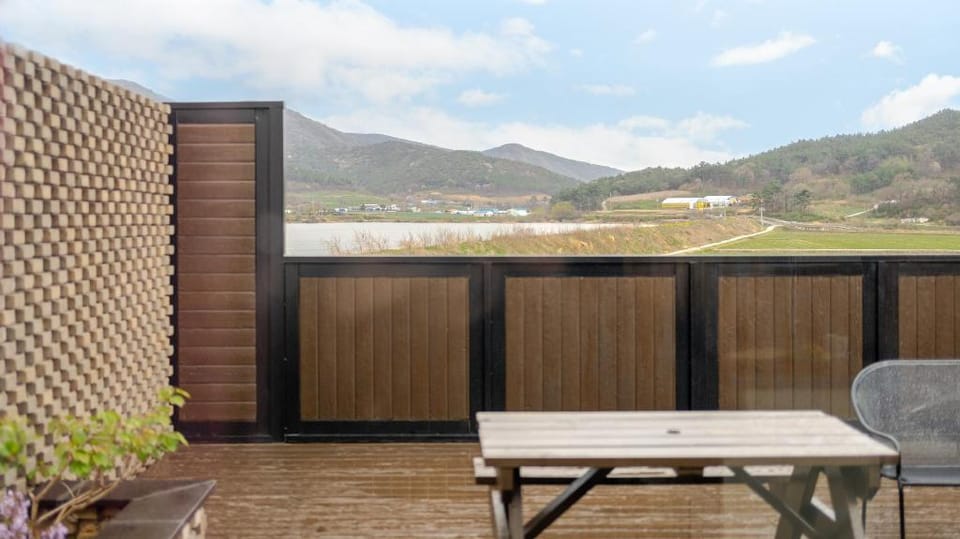 Buan Cordelia Pool Villa Pension Bed and Breakfast in South Korea