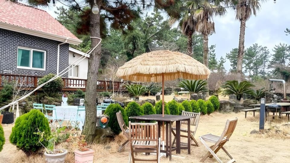 Lalala the Pretty Hyupjae Pension Bed and Breakfast in South Korea