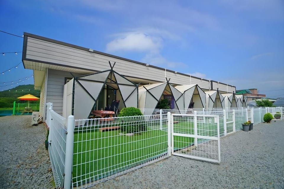 Anmyeondo Sea Garden Pension Bada-dong Pet Friendly Bed and Breakfast in South Korea