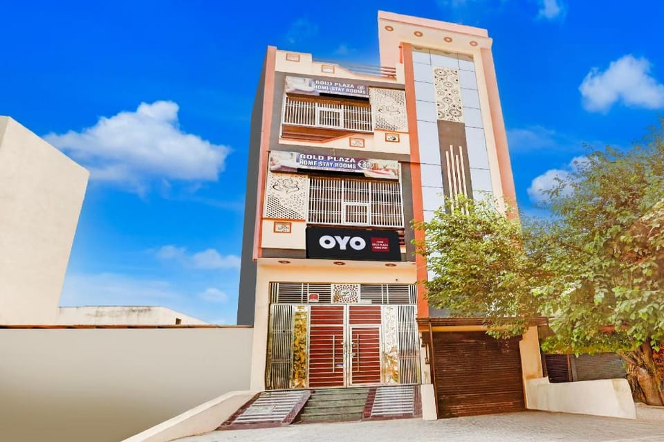 Hotel O GOLD PLAZA HOME STAY Hotel in Uttar Pradesh