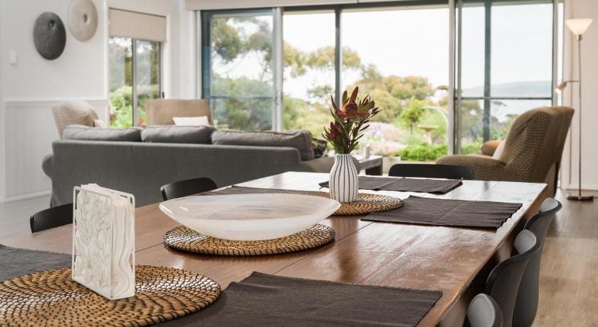Emu Bay Holiday Homes Apartment in Emu Bay