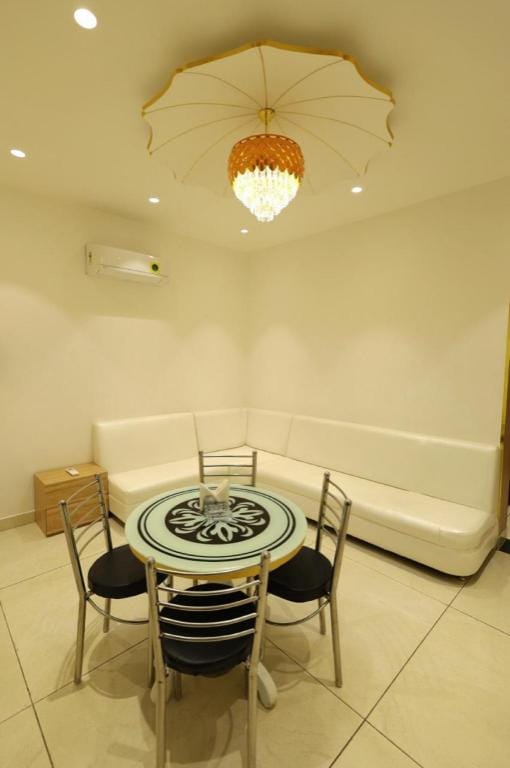 Goroomgo Darbar-E-Khas A Boutique Hotel Bareilly Hotel in Uttar Pradesh