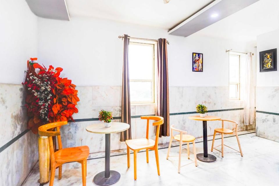 Hotel O Mall Of Noida Hotel in Noida