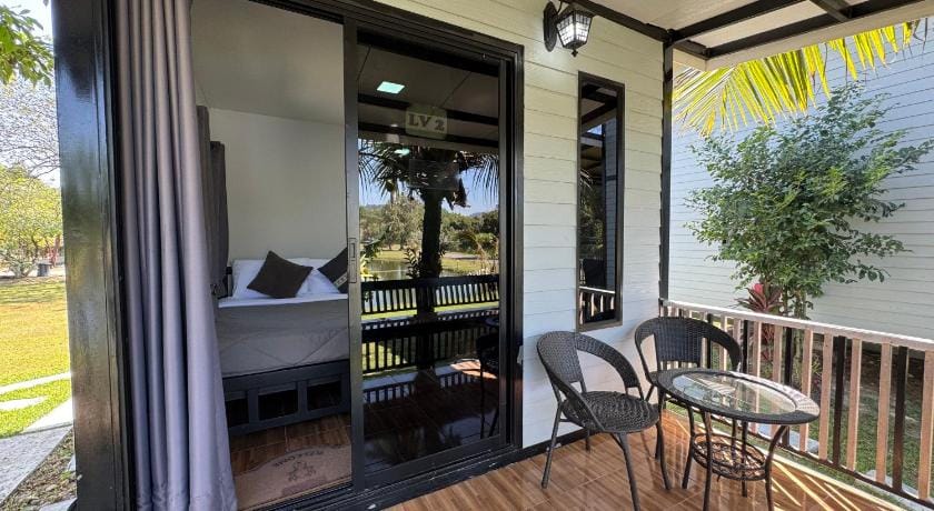 ริเวียร่า วิลล่า รีสอร์ท Villa in Laos
