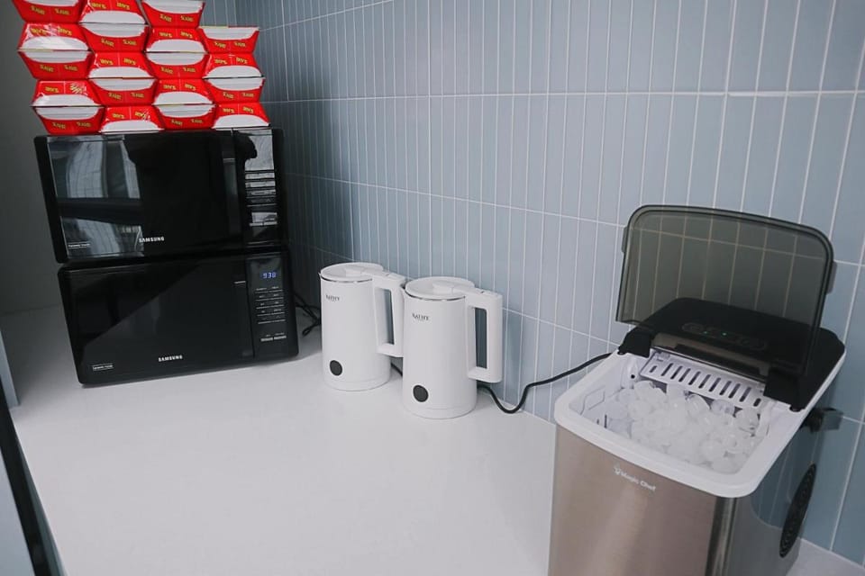 SokCho Station Hostel Bed and Breakfast in South Korea