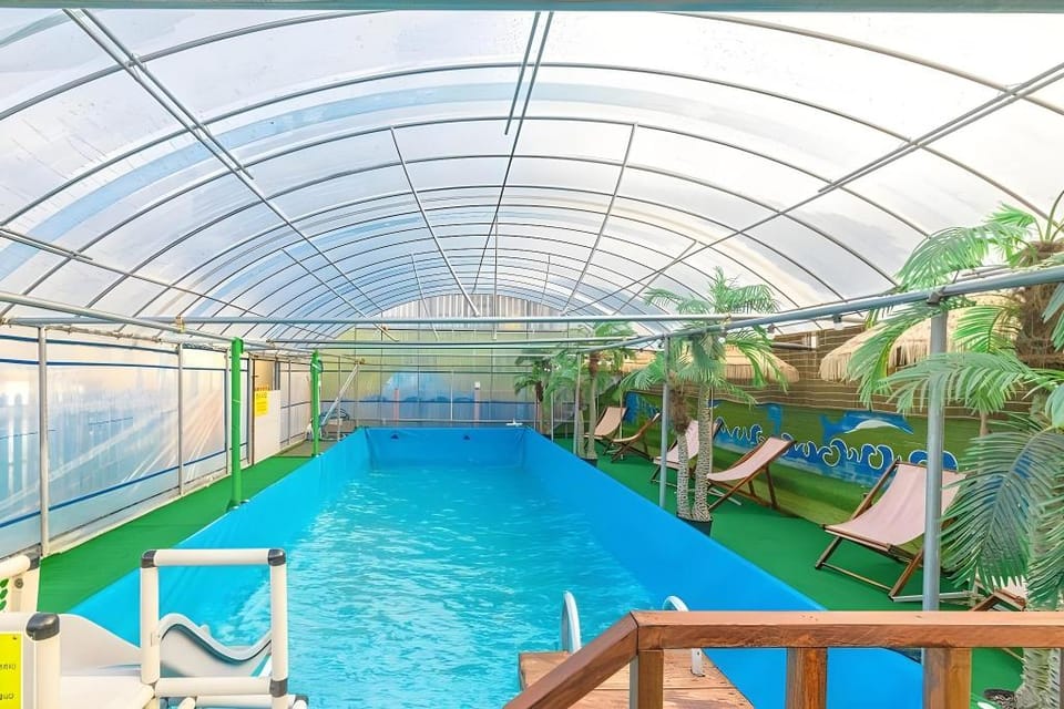 Taean (Anmyeondo) Badabi Pension (large warm swimming pool/pets allowed) Bed and Breakfast in South Korea