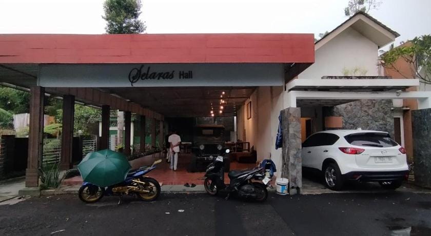 Selaras villa and cottage Hotel in West Java