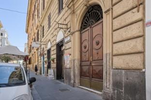 Pretorius Design Loft-Near Termini Station by RHR Apartment in Rome