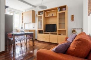 Tuscolano Apartment - Near Metro A by RHR Apartment in Rome