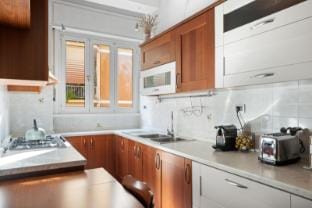 The Appian Way Apartment - San Giovanni by RHR Apartment in Rome