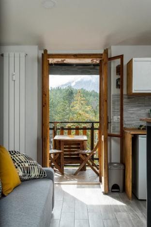 Magnolia Loft – Ovindoli Ski & Mountain Retreat by RHR Apartment in Abruzzo