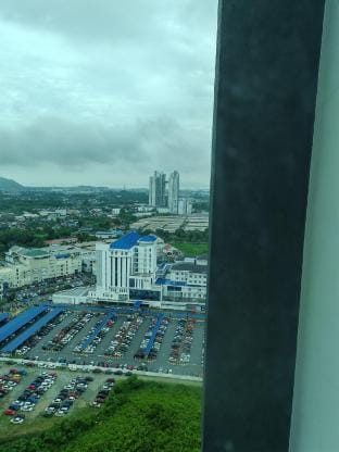 Galaxy Luxury Homestay-Metropol10 Apartment in Penang