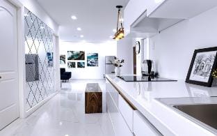 ZOROHOME 3 – Luxury 3BR Penthouse with Balcony, Ocean & City Views, 5 Mins Walk to Han Market  Apartment in Da Nang