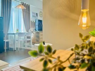 Modern Studio w/ Netflix | McKinley Hill BGC Vacation rental in Makati