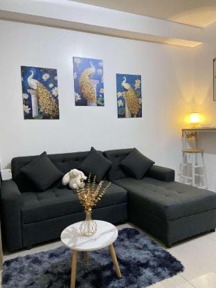 Leisure Suite Staycation Apartment in Pasay