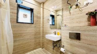 BluO 2BHK City Centre - Balcony, Lift, Terrace Apartment in New Delhi