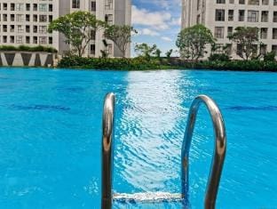Cozy 3BR M-Town apt Serpong w/ Pool Vacation rental in West Java