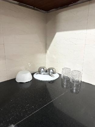 Flat/Mohali/Ownr free/sector 63/near Fortis Hosptl Vacation rental in Chandigarh