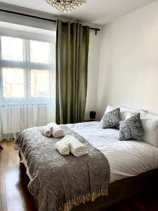 Cozy Getaway in LondonEasy access to Heathrow Apartment in Brentford