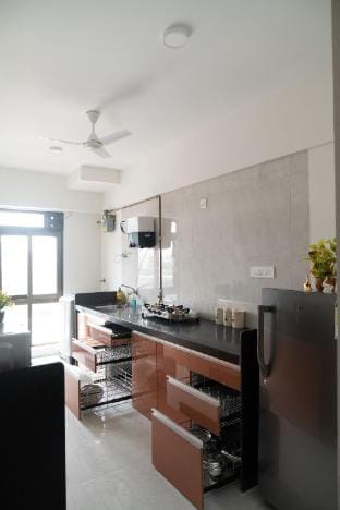 Boho, Breezy Sun-Kissed 2BHK Apt near Airport Vacation rental in Mumbai