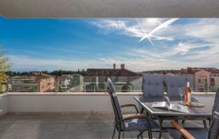 Apartment Penthouse Karpinjan Apartment in Novigrad
