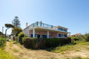 Agrilos Seafront Serenity -  Waterfront Oasis Apartment in Messenia