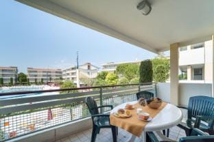 Bright Apartment in a Contemporary Equipped Resort Apartment in Bibione