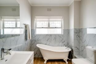 Ocean View 2 bed Apt in Camps Bay Skyline Heights Apartment in Camps Bay