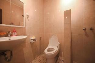 Three Naga Guest House, Sanur Vacation rental in Denpasar