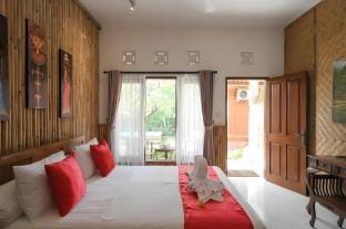 Three Naga Guest House, Sanur Vacation rental in Denpasar