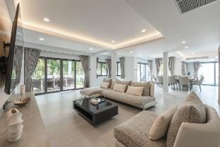 *Brand New Golfside 5BR Villa w/ Private Pool V192 Villa in Kathu