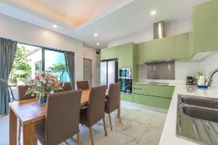 Next-Door Villas 6BR 2 Pools For Group Vibe! V193 Villa in Rawai