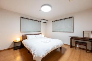Tokyo Villa 86㎡, Private Theater, 4m Ceiling Villa in Japan