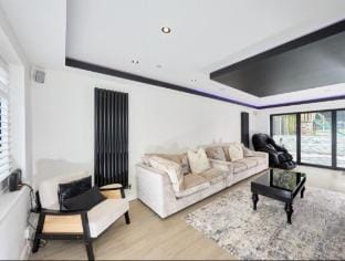 Beautiful Modern Suburban Home Vacation rental in Liverpool