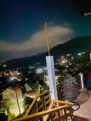 Cloudly Transient Inn solo unit with veranda Vacation rental in Baguio
