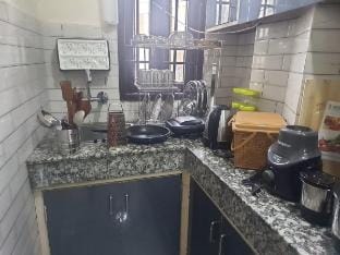 Ez 1BHK/Wi-fi/full kitchen/smartTV/washing machine Vacation rental in New Delhi