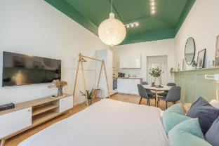 HLY|Cozy Flat w/ Park & Museum View Vacation rental in Prague