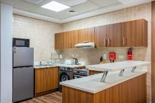 Seaside Retreat: Fully Furnished 1BHK Beachfront Vacation rental in Dubai