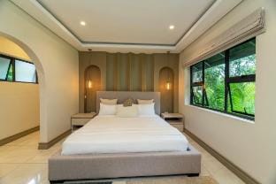 The Manor House - Deluxe Suite 
#03 Vacation rental in South Africa
